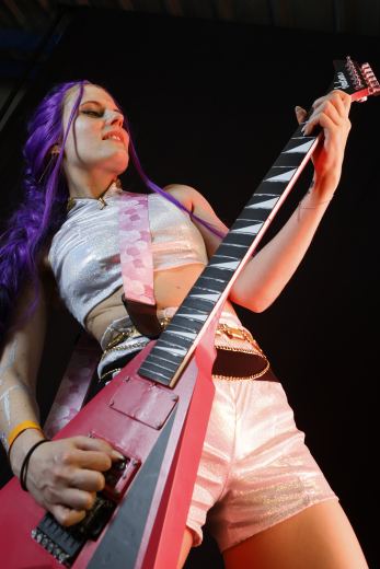 chara guitare (1).JPG